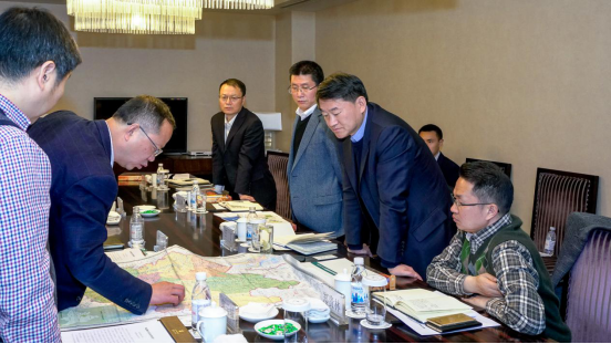 集团党委书记、董事长任丁会见峨边 县委书记谭焰一行