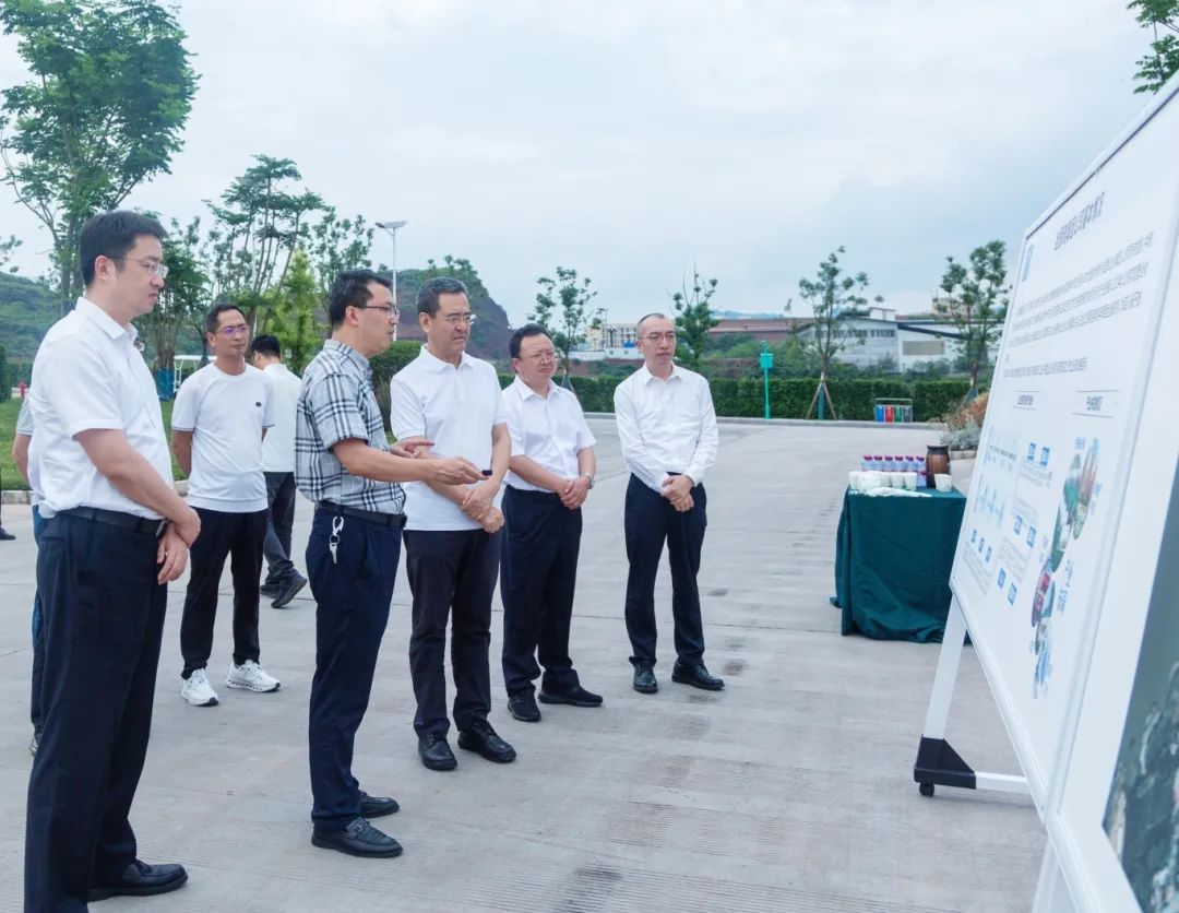 省国资委党委书记、主任冯文生赴宜宾调研国企改革深化提升行动工作并主持召开片区座谈会