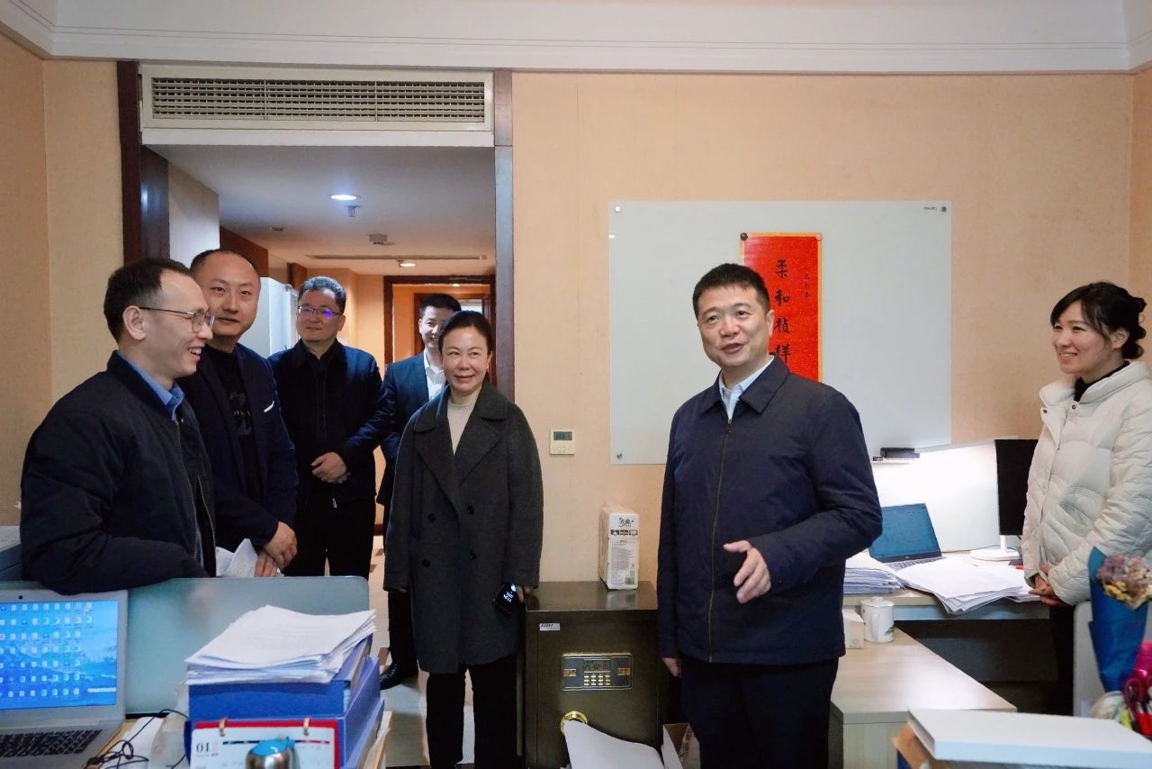 温暖启航，共赴新篇！—— 省尊龙凯时集团领导走访慰问干部职工